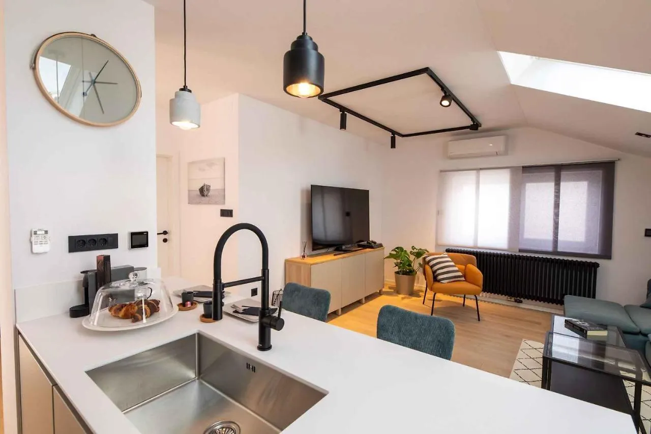 Apartment In Crikvenica 41689